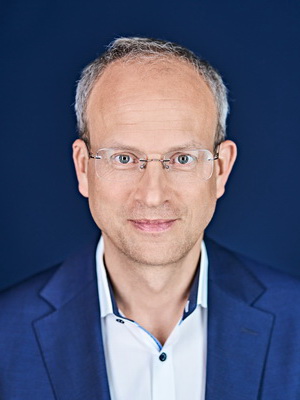 Dr. Thorsten Schmiege