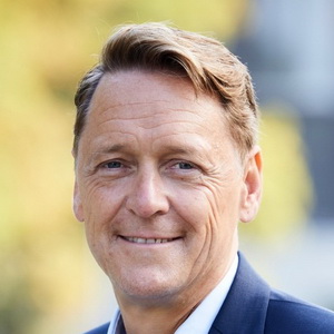 Prof. Dr. iur. Jürgen Kühling Prof. Dr. iur. Jürgen Kühling