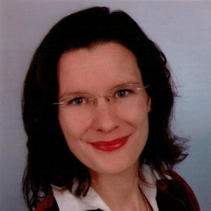 Bild und CV Prof. Dr. Stephanie Schiedermair