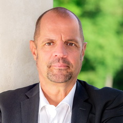 Dr. Daniel Dietzfelbinger