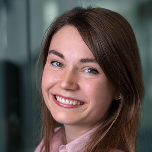 Dr. Lara Kobilke