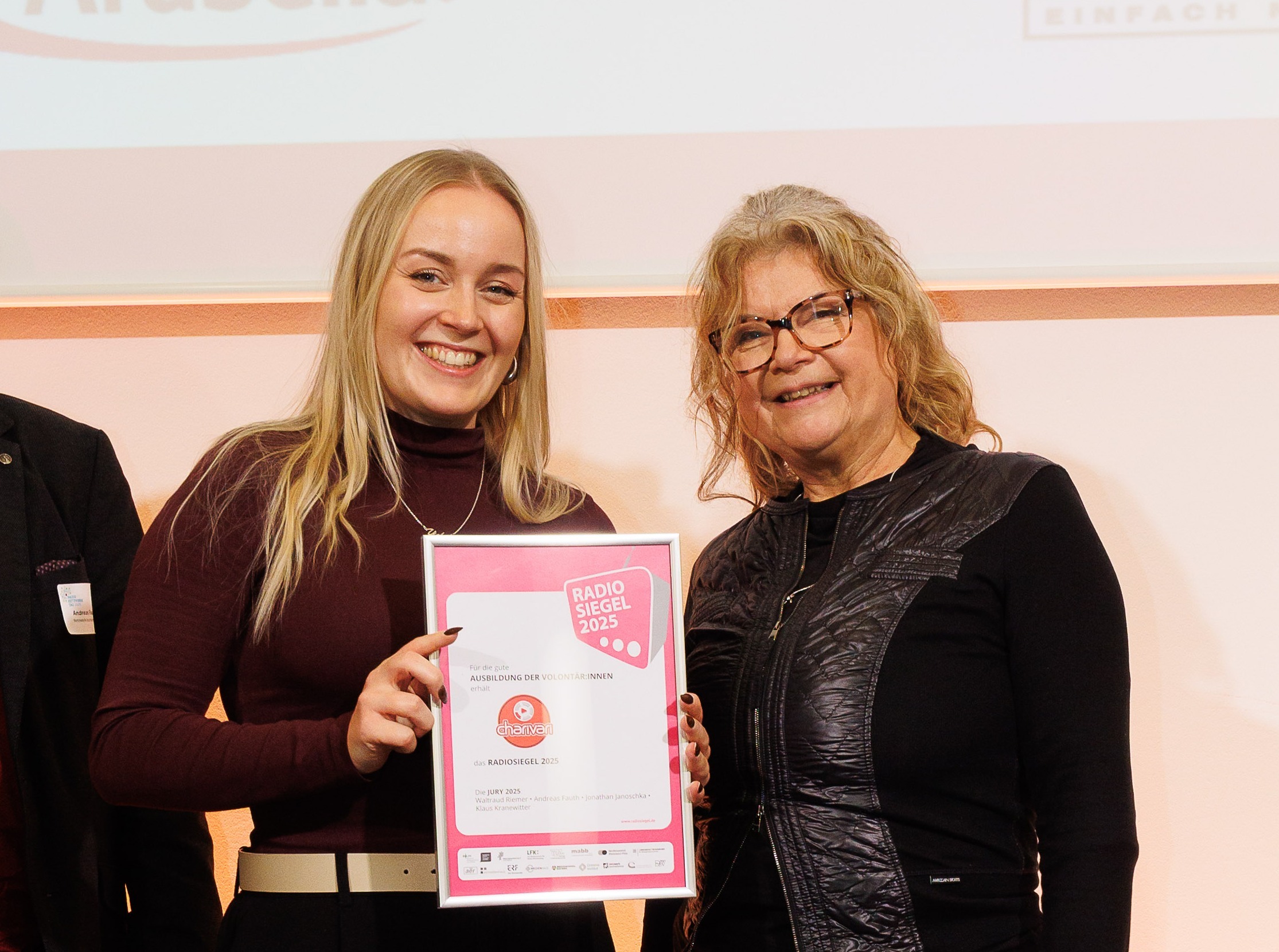 Volontärin Charivari Regensburg 