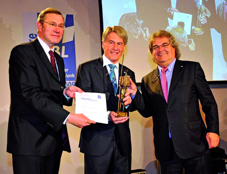 von li. Willi Schreiner, Prof. Ring, Helmut Markwort von li. Willi Schreiner, Prof. Ring, Helmut Markwort