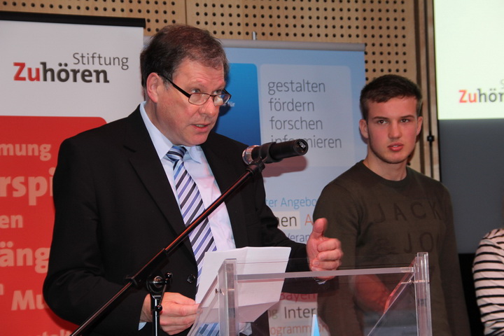 Laudator Platz 3: Hans Sarcowitcz, Vorstand Stiftung Zuhören