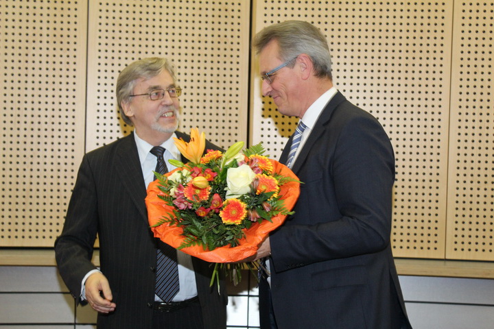Wiederwahl Siegfried Schneider (v.li. Dr. Jooß, Vorsitzender des Medienrats; Siegfried Schneider, BLM-Präsident)