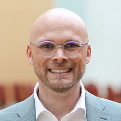 Dr. Fabian Mehring